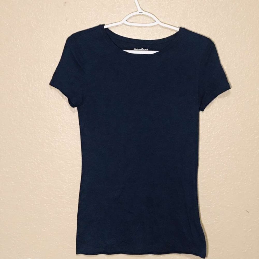 fitted t-shirt
